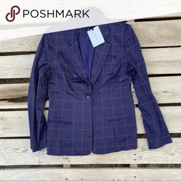 41 Hawthorn Jackets & Blazers - NWT 41 hawthorn Woman's blue/red square blazer